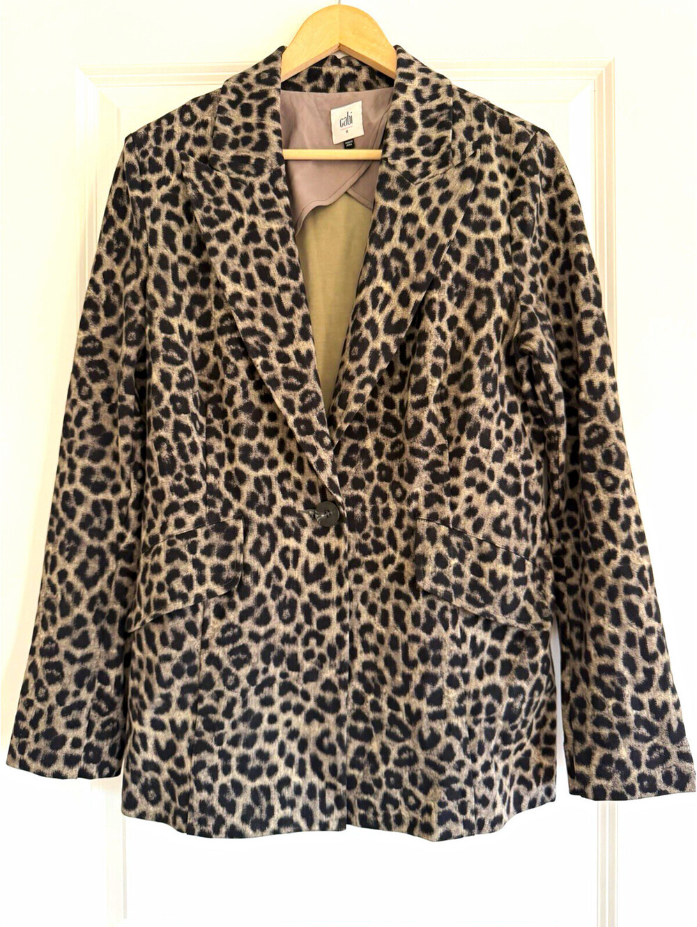 Cabi Leopard Print Blazer Size 8 One-Button Crisscross Back Detail Office Chic